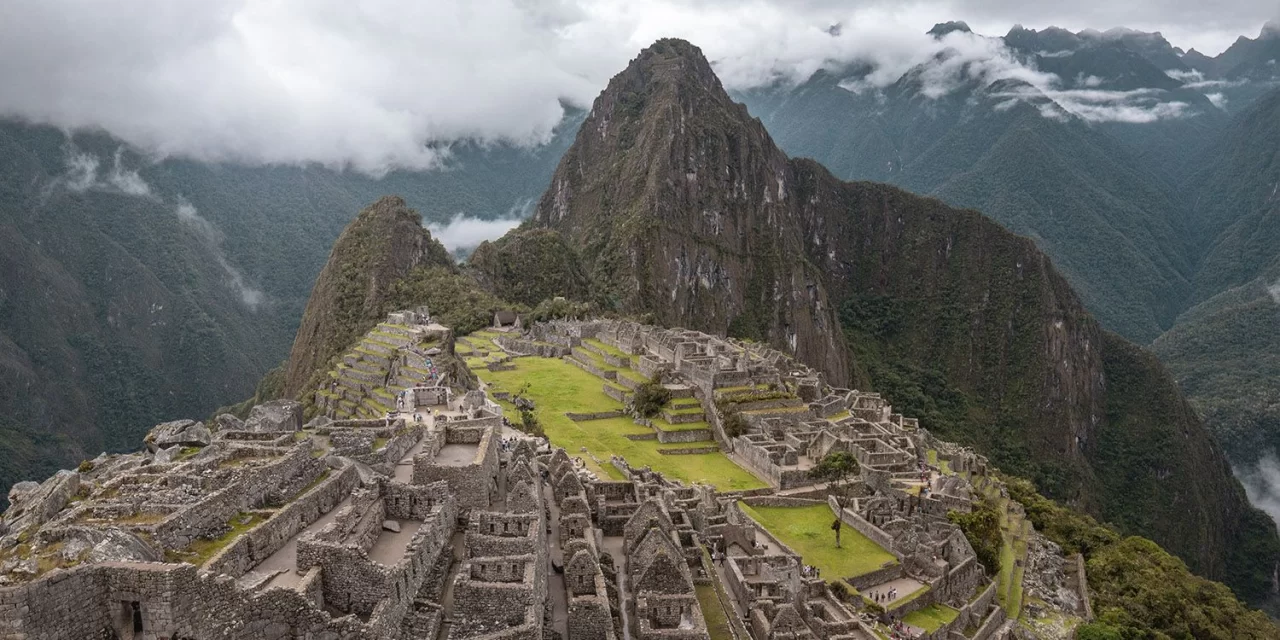 Cusco Tours 8 Days with Machu Picchu and Rainbow Mountain