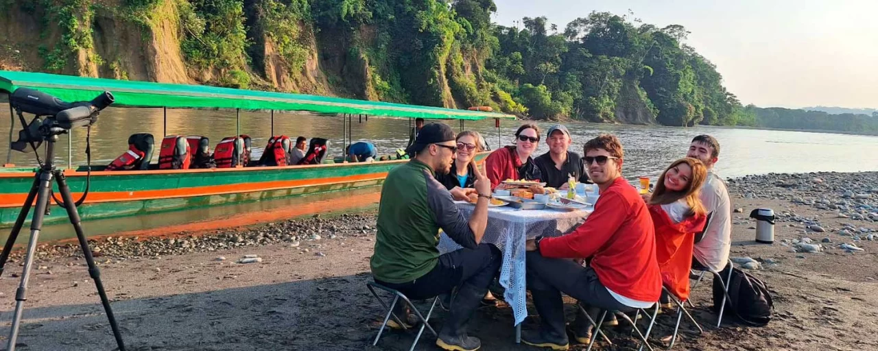 Manu Reserved Zone Tour 6 Days: Macaw and Jaguar Photography